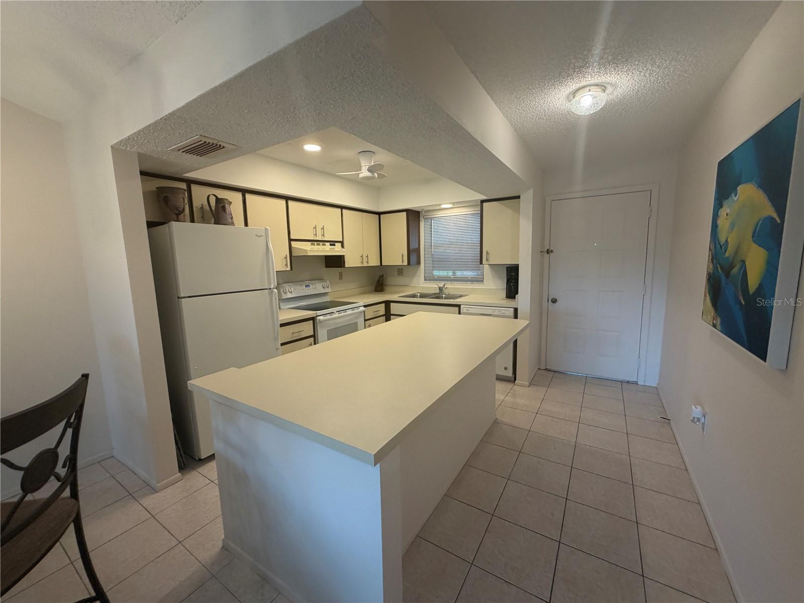 929 Capri Isles Blvd #22 Property Photo 9