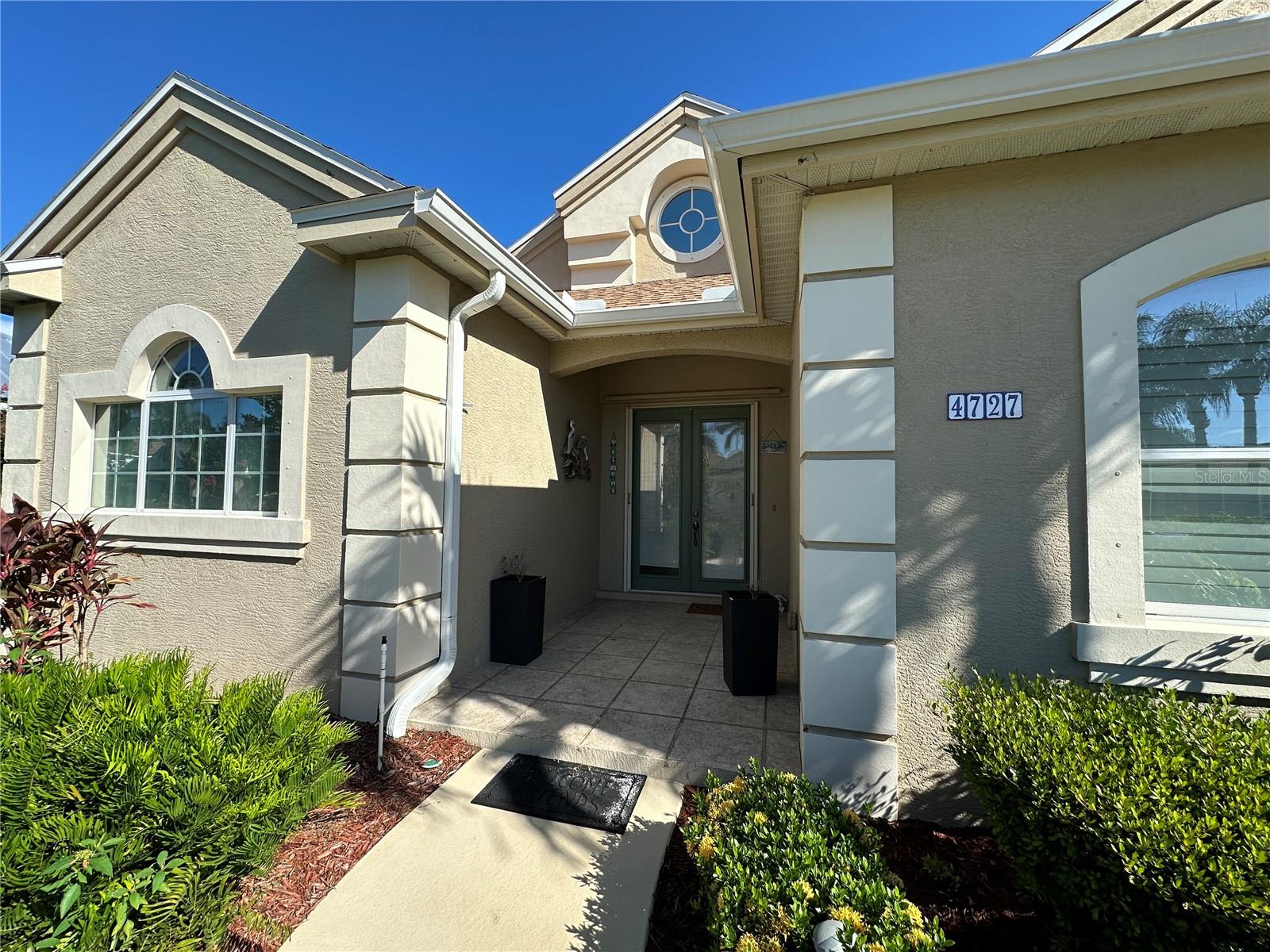 4727 Spinnaker Dr Property Photo 3