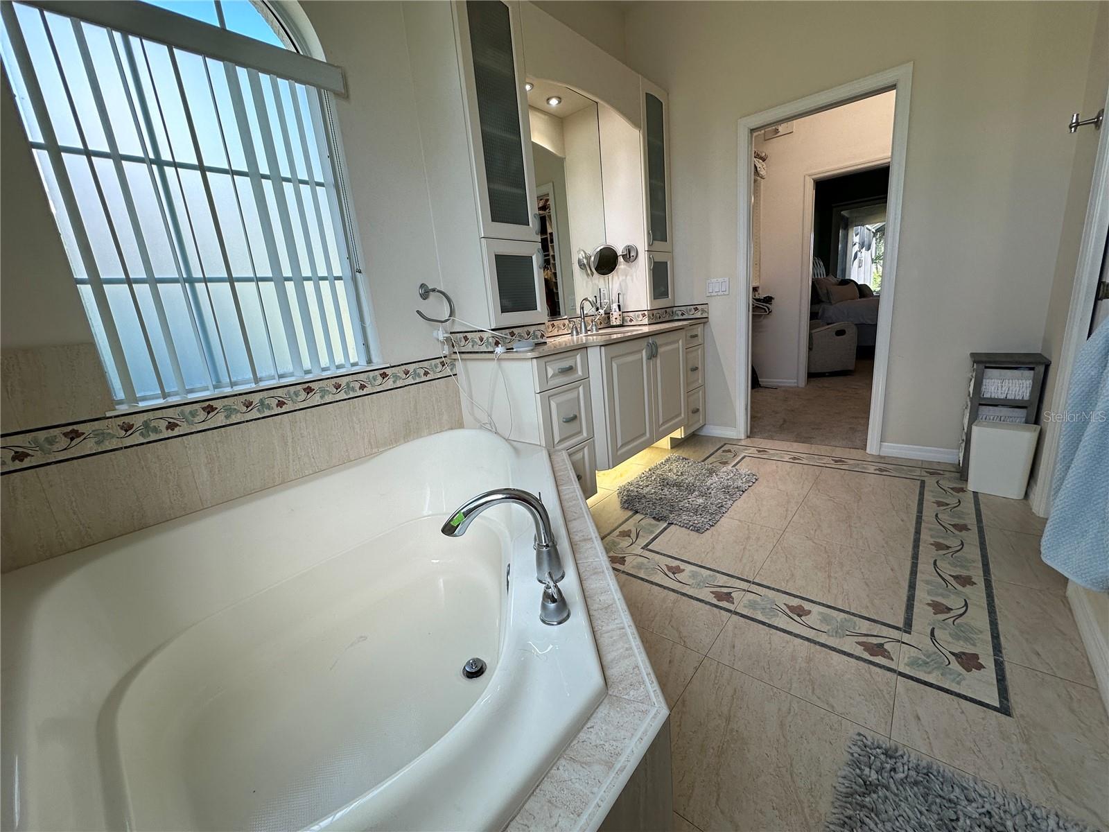 4727 Spinnaker Dr Property Photo 27