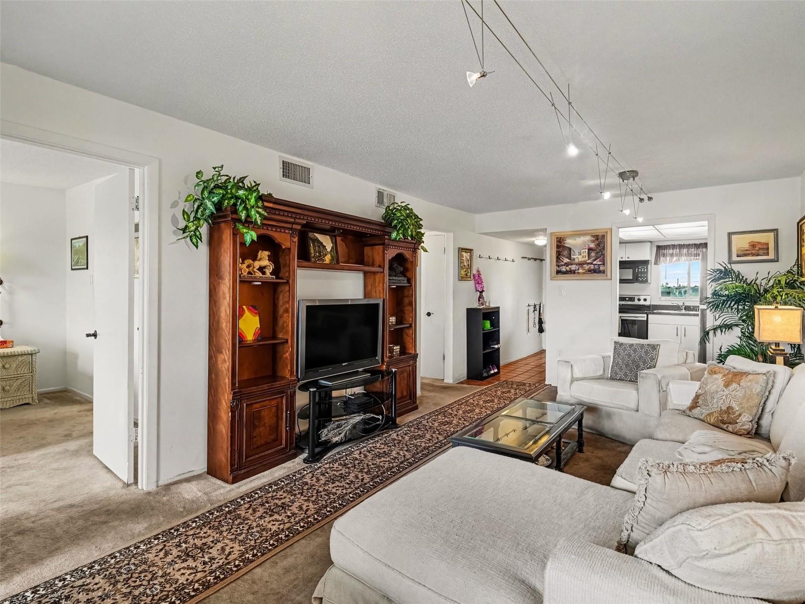 4137 Lake Bayshore Dr #c505 Property Photo 8