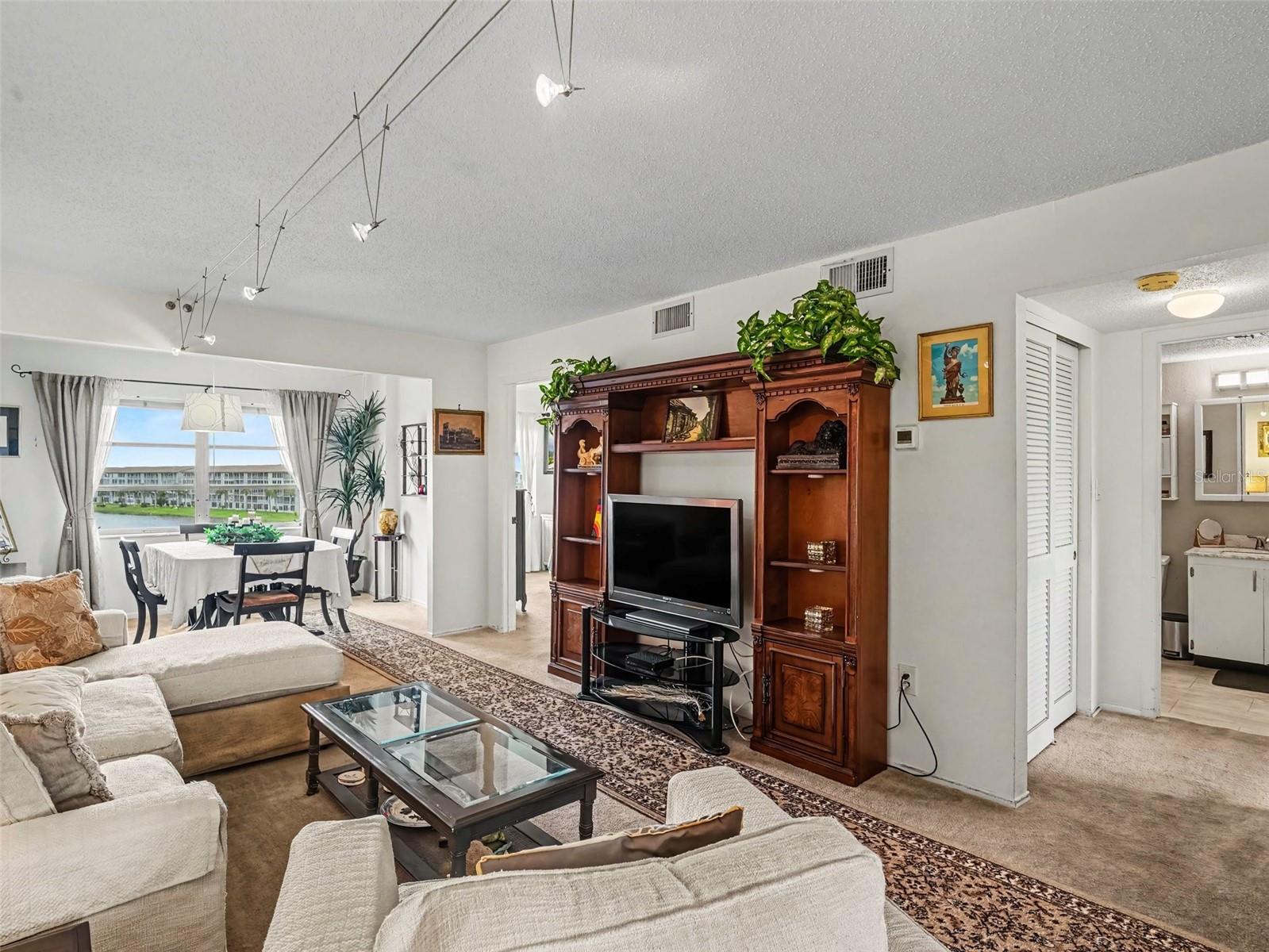 4137 Lake Bayshore Dr #c505 Property Photo 9