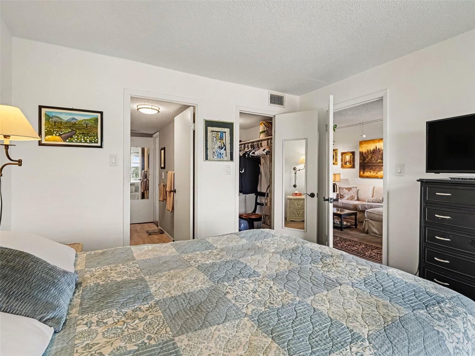 4137 Lake Bayshore Dr #c505 Property Photo 14