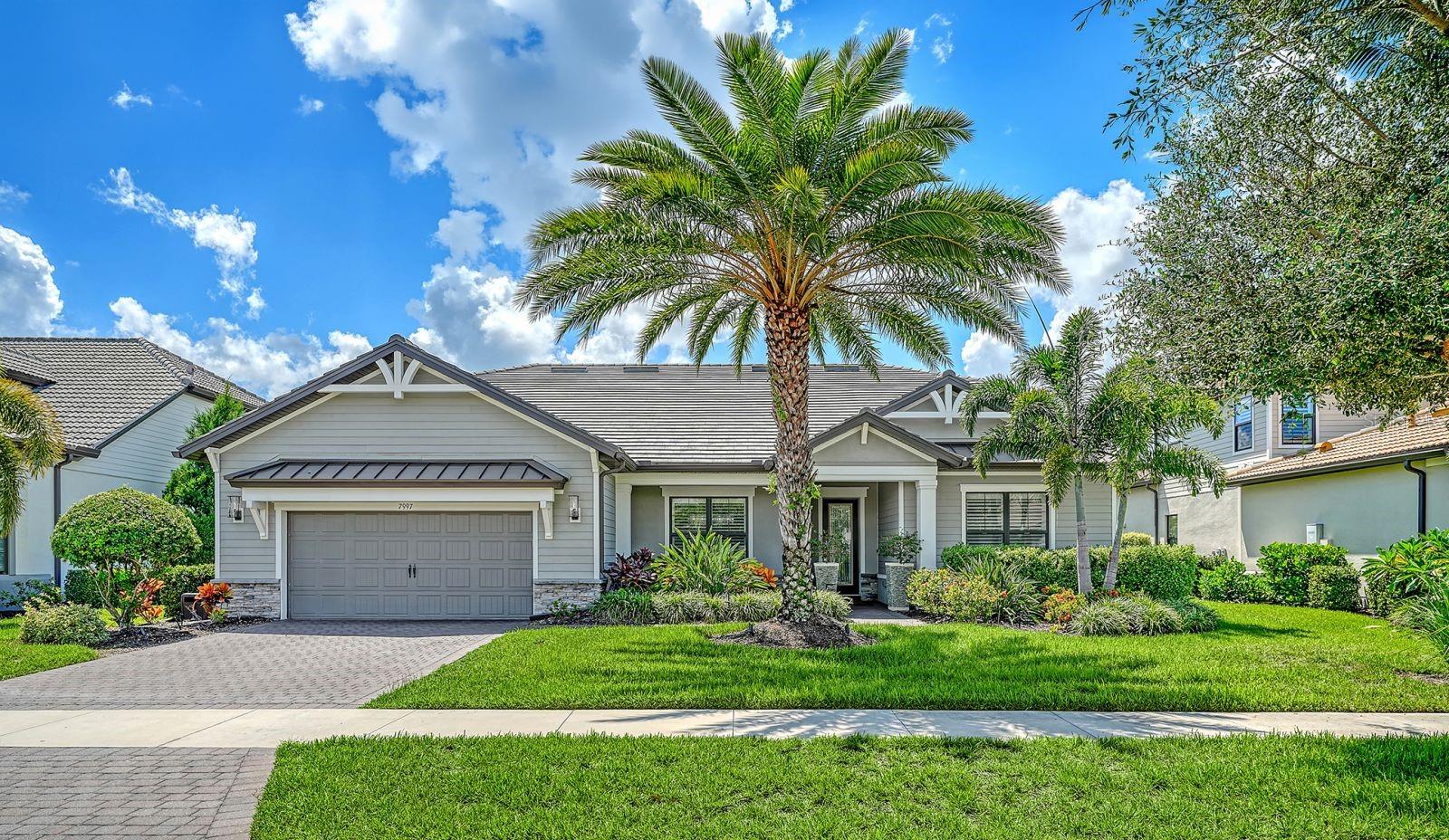 7997 Grande Shores Dr Property Photo 1