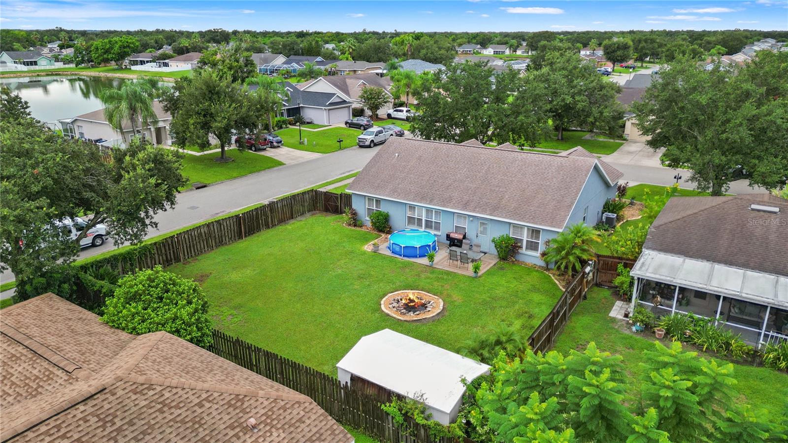 12167 Warwick Cir Property Photo 5