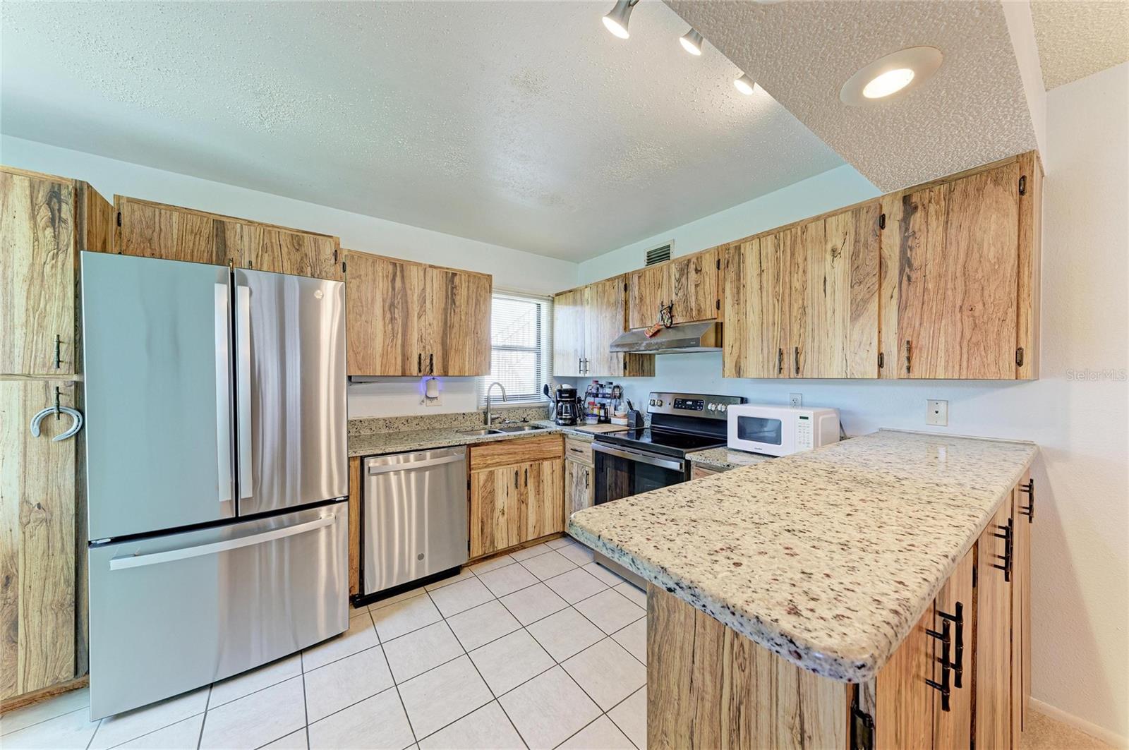 5400 34th St W #a10 Property Photo 10