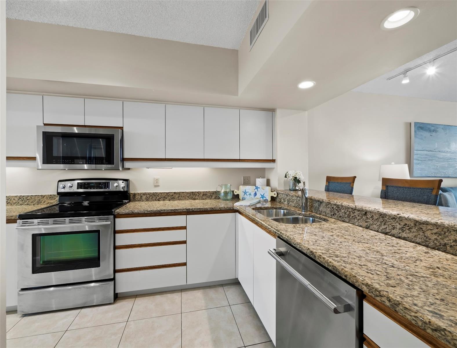 2020 Harbourside Dr #442 Property Photo 13
