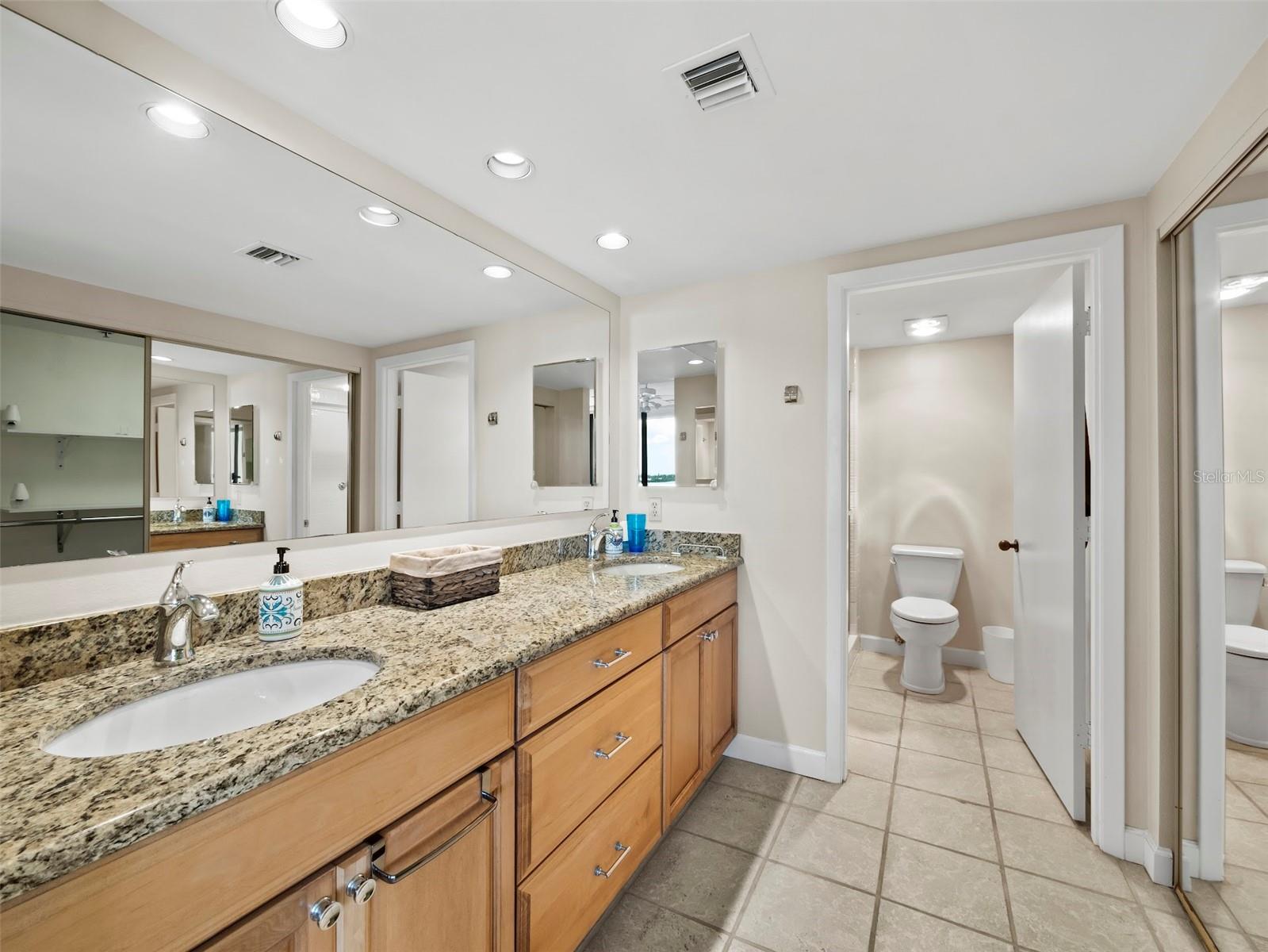 2020 Harbourside Dr #442 Property Photo 19