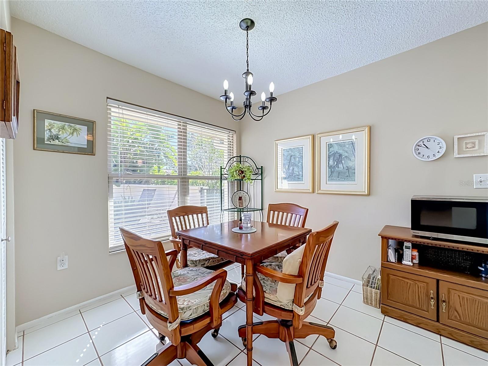 6010 Courtside Dr Property Photo 18