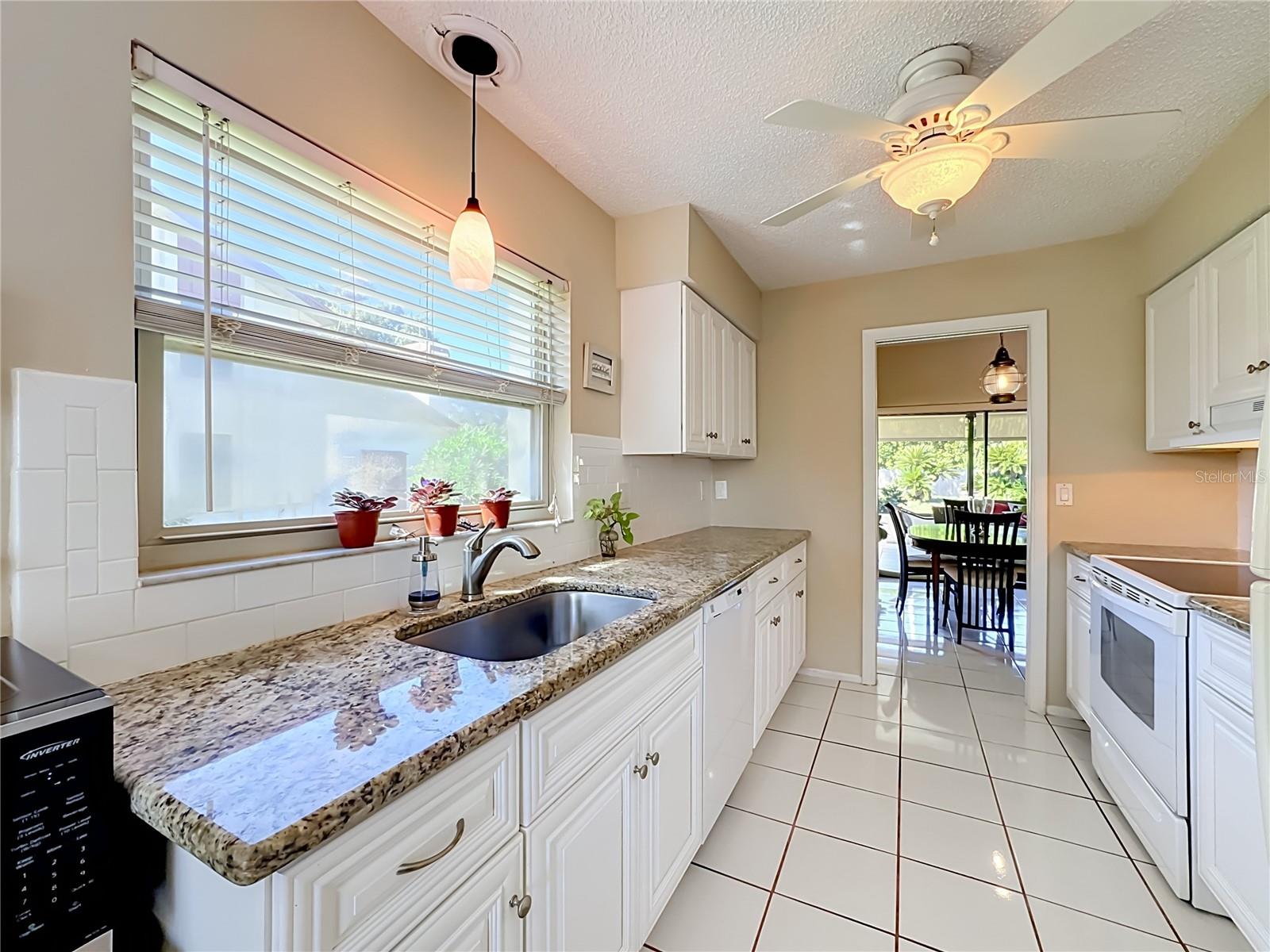6010 Courtside Dr Property Photo 19