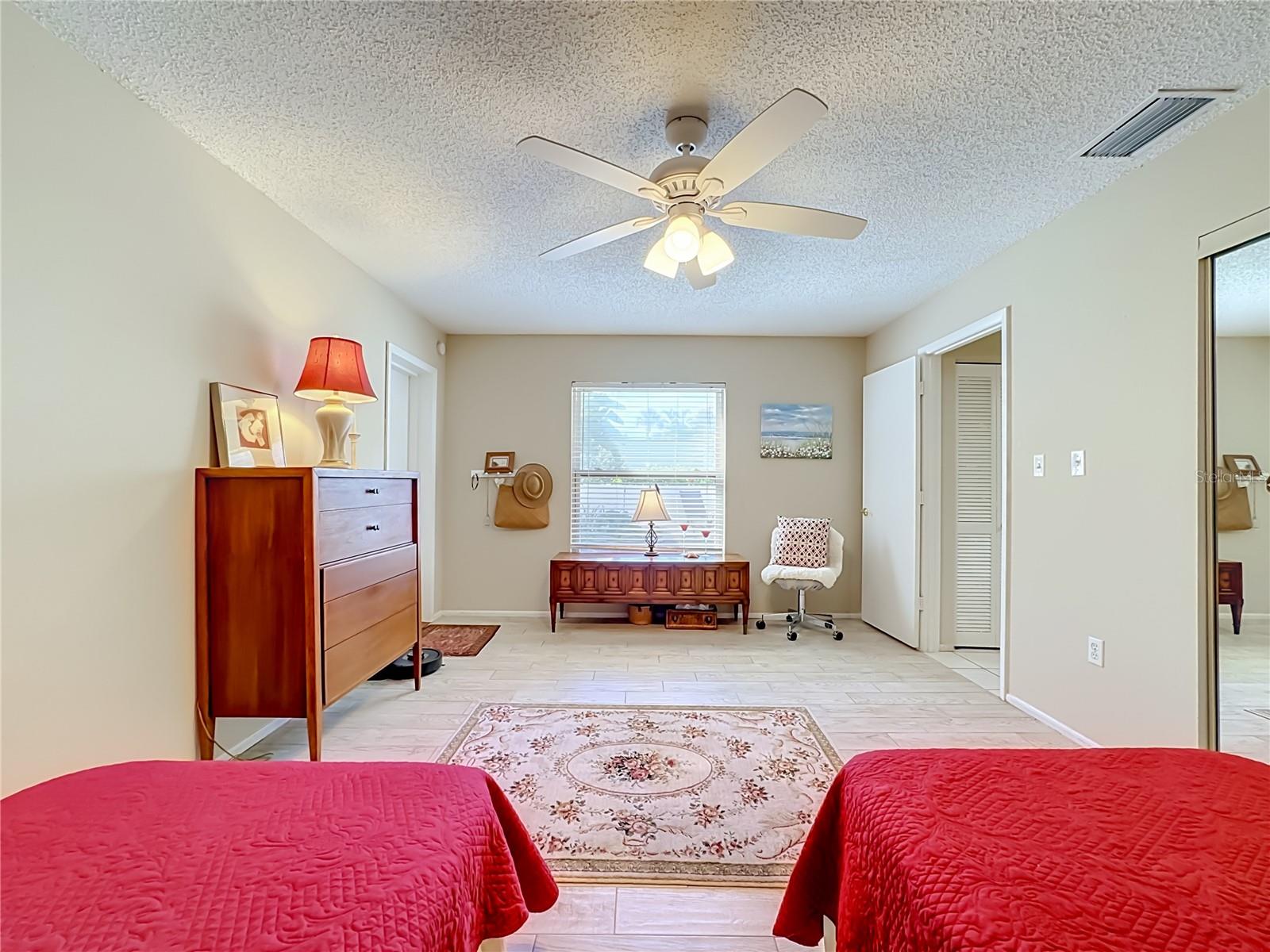 6010 Courtside Dr Property Photo 29