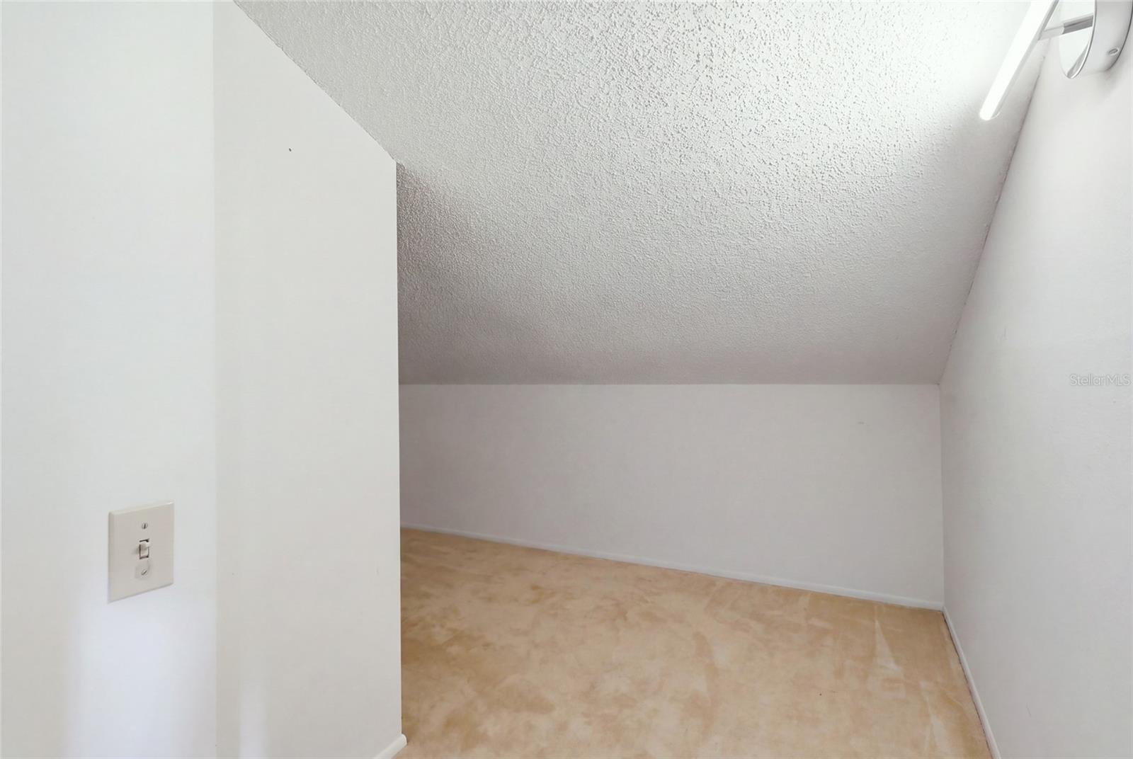 109 Woodland Pl Property Photo 24