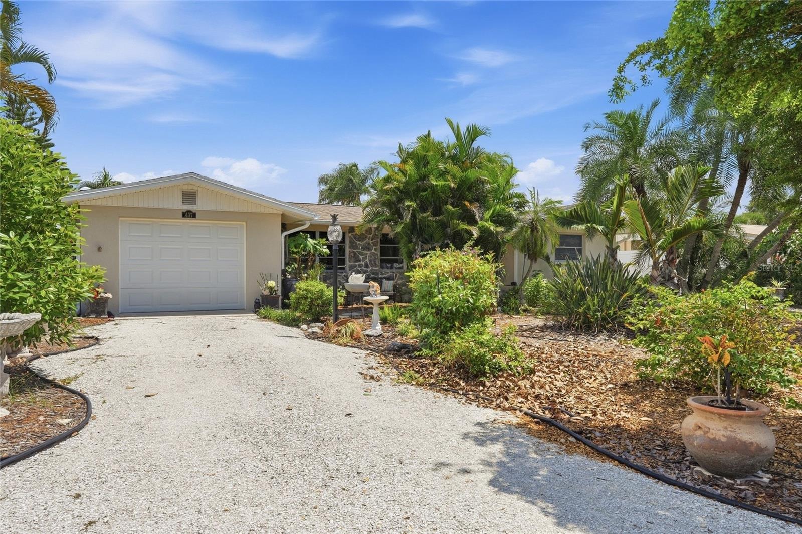 437 Beach Park Blvd Property Photo 3
