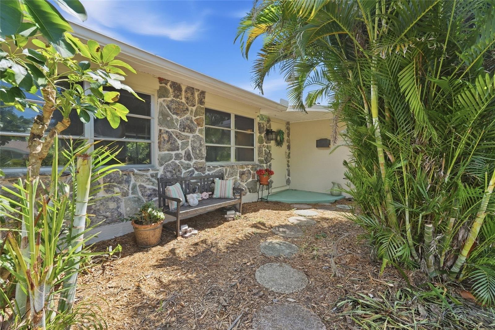 437 Beach Park Blvd Property Photo 4