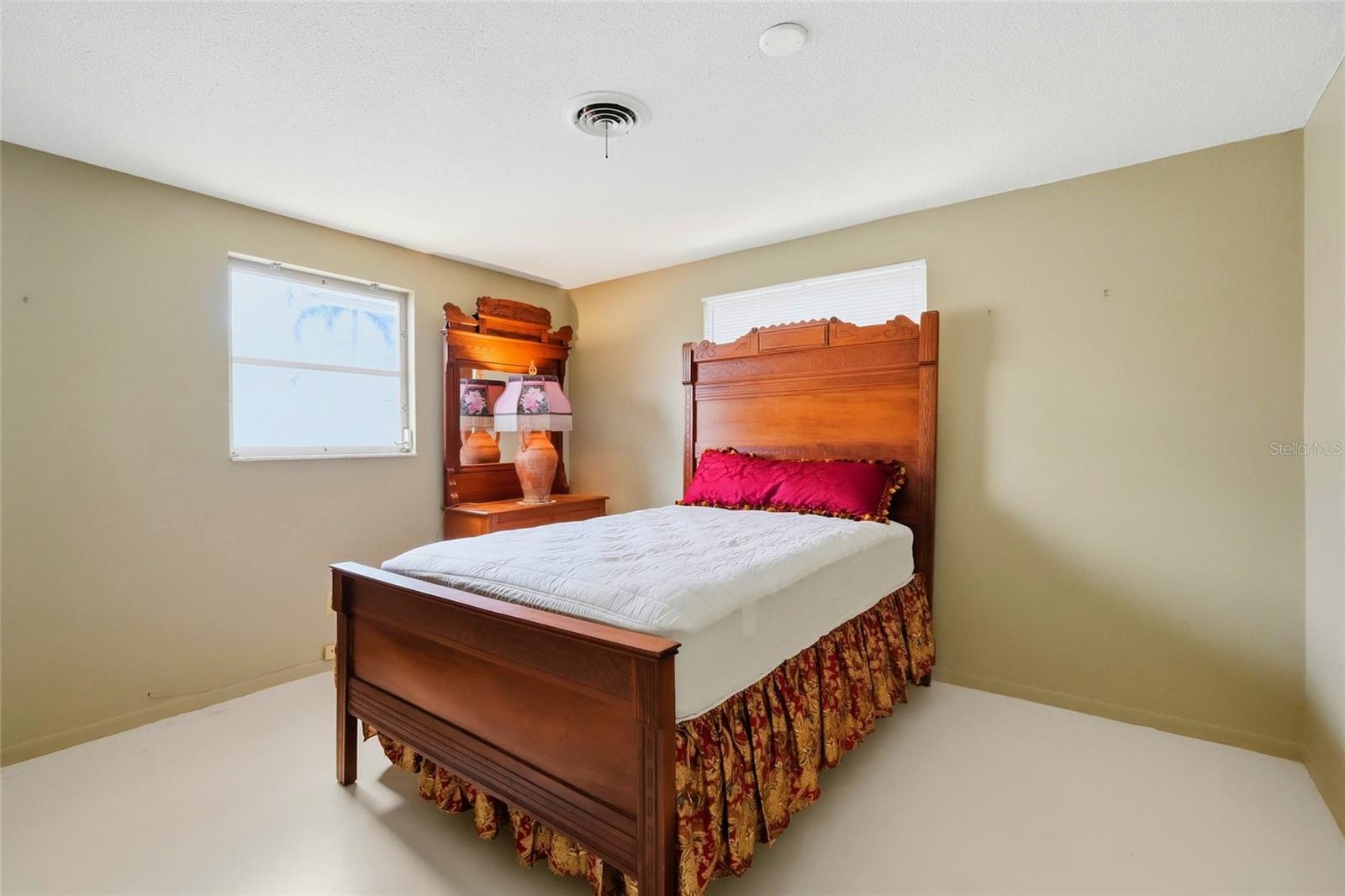 437 Beach Park Blvd Property Photo 17