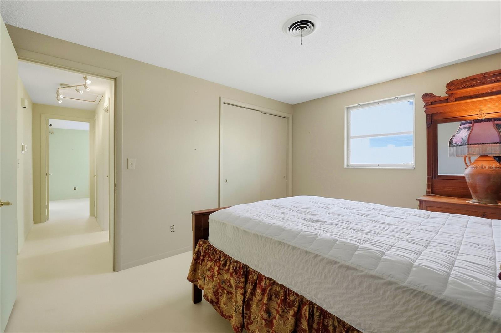 437 Beach Park Blvd Property Photo 18