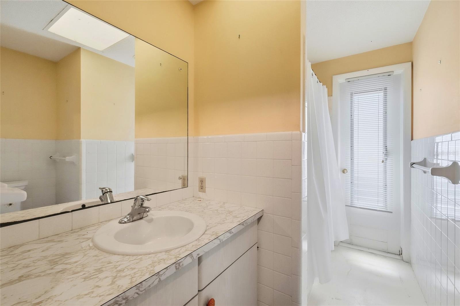437 Beach Park Blvd Property Photo 20