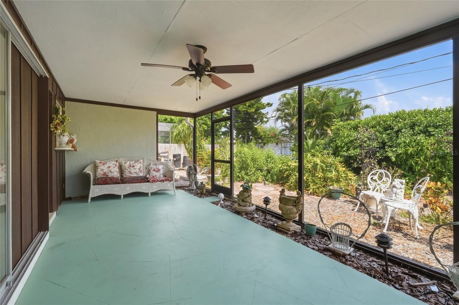 437 Beach Park Blvd Property Photo 25