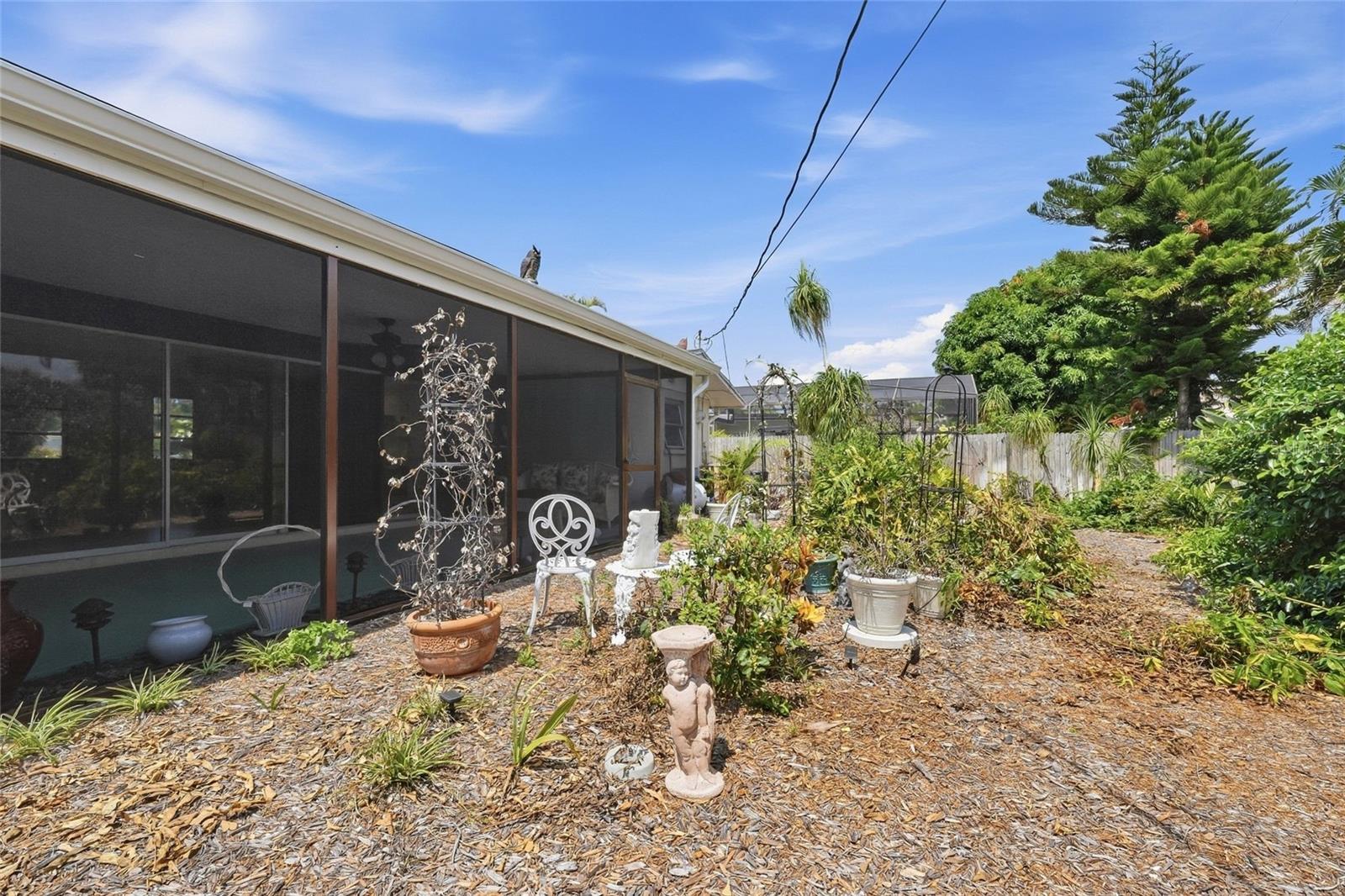 437 Beach Park Blvd Property Photo 27