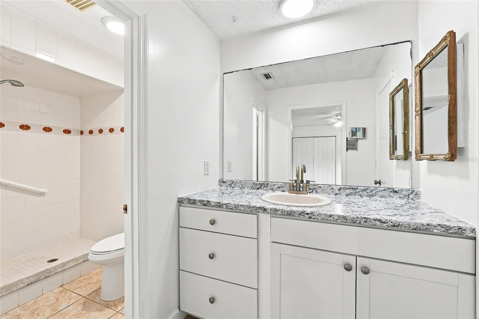 1015 Bonita Dr Property Photo 26