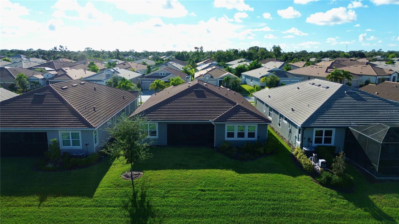 5769 Long Shore Loop Property Photo 3
