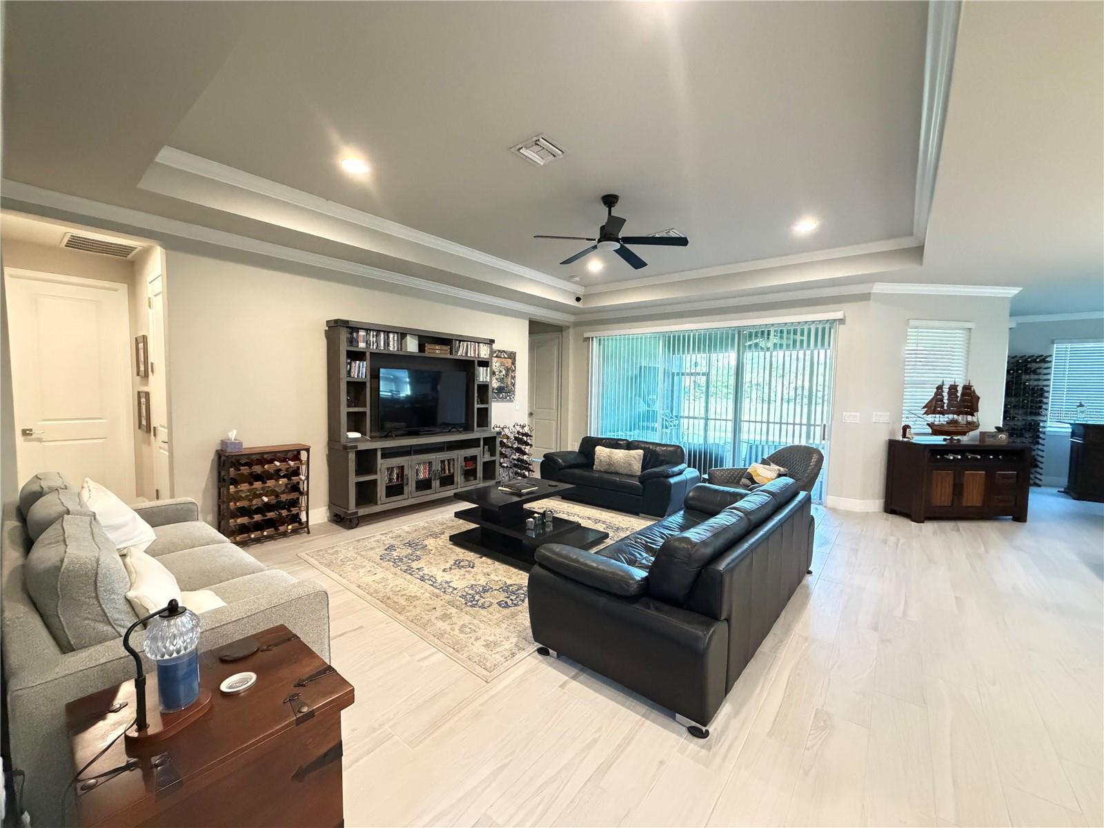 5769 Long Shore Loop Property Photo 4