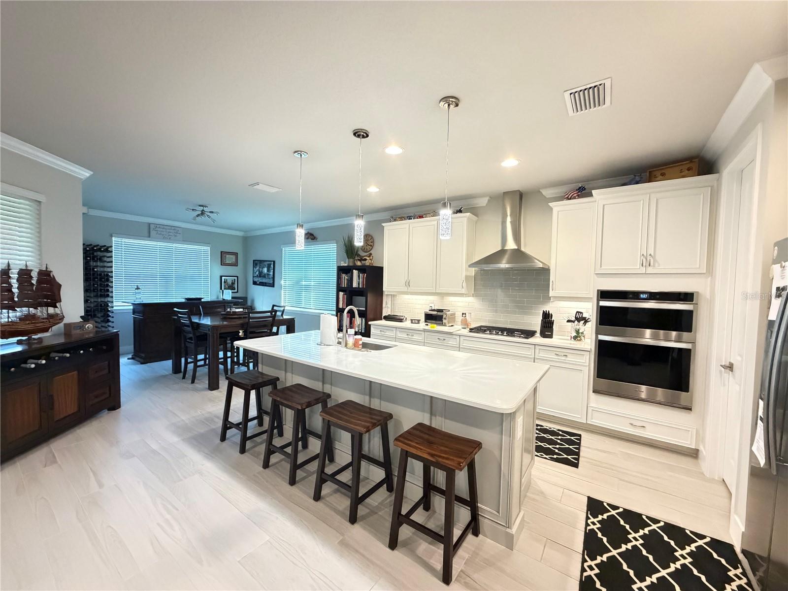 5769 Long Shore Loop Property Photo 7