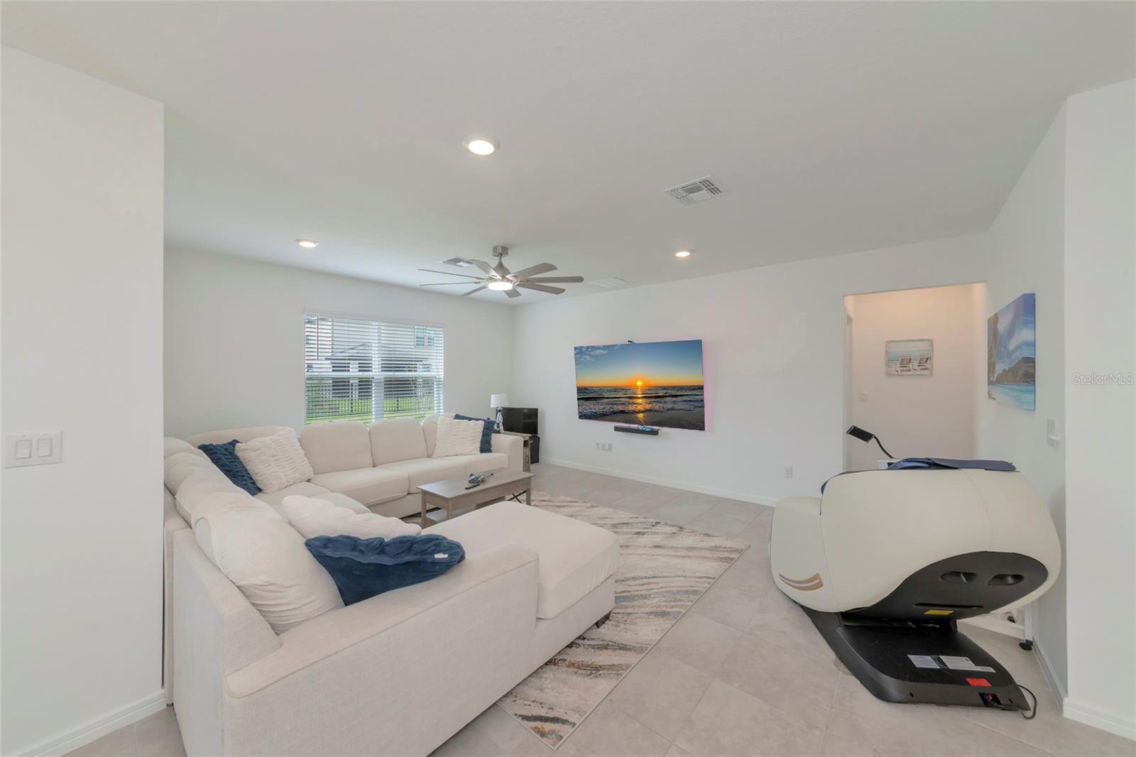 11742 Moonsail Dr Property Photo 9