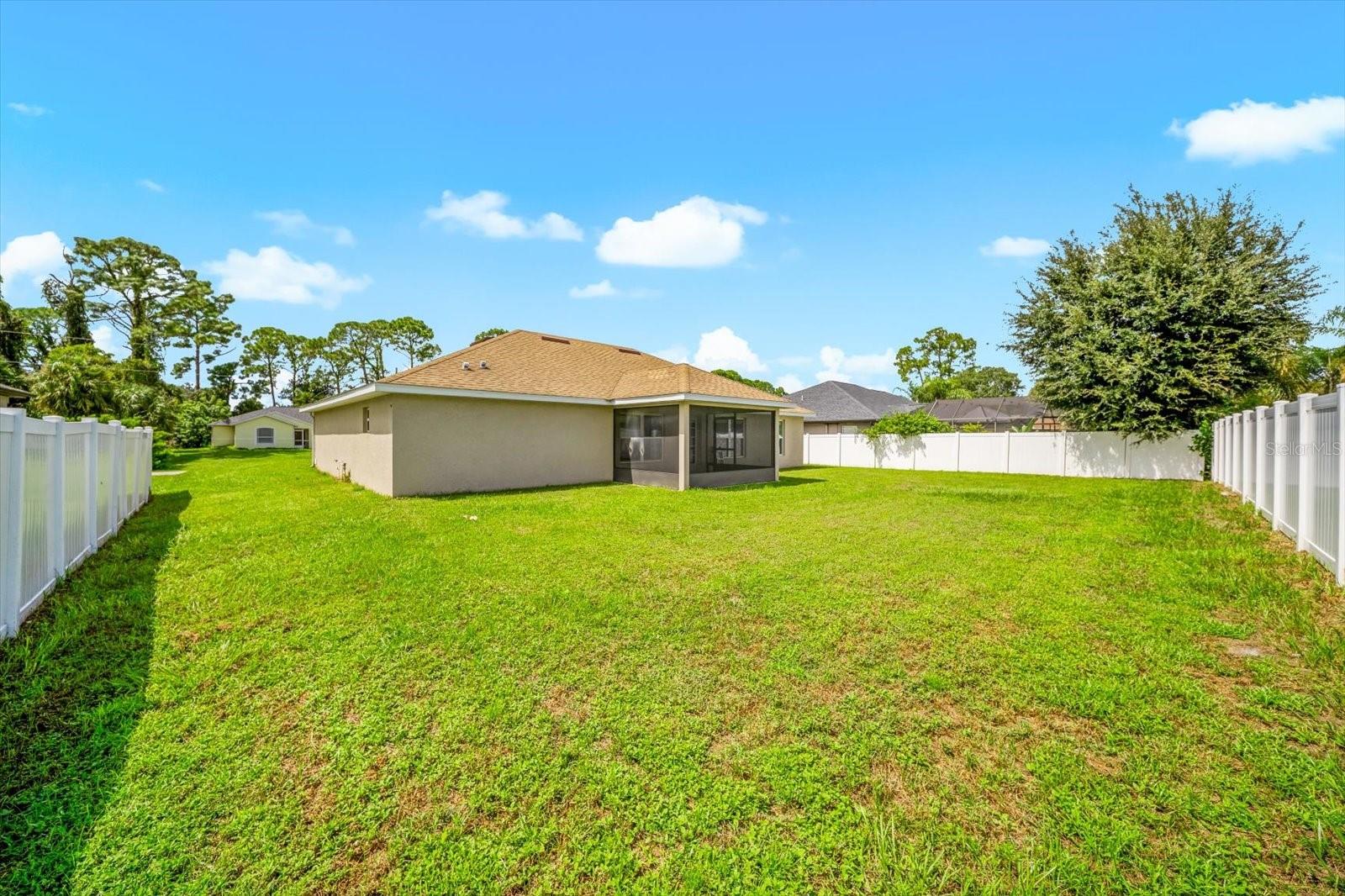 2494 Cherokee St Property Photo 41