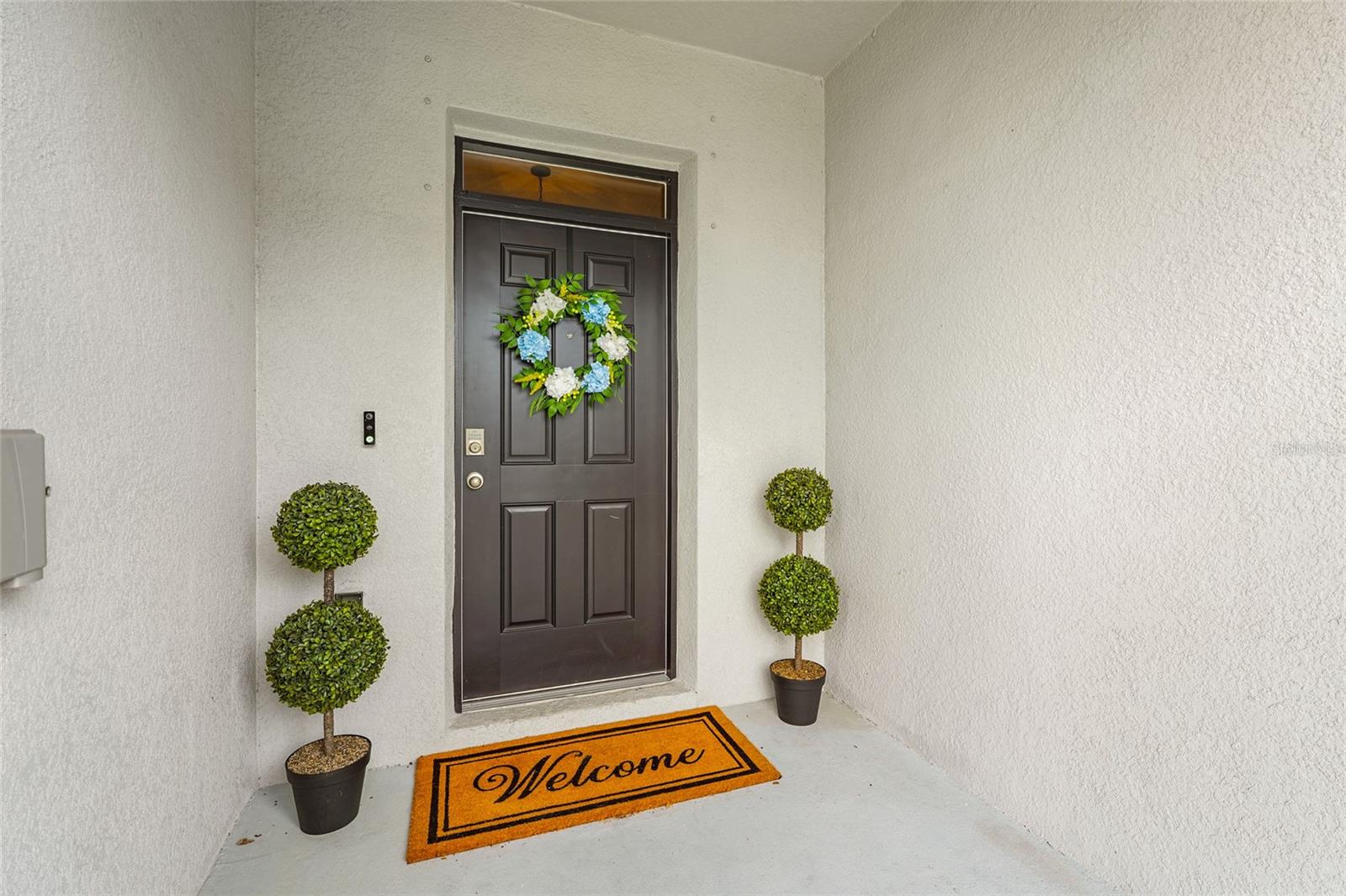 17668 Crescent Moon Loop Property Photo 2