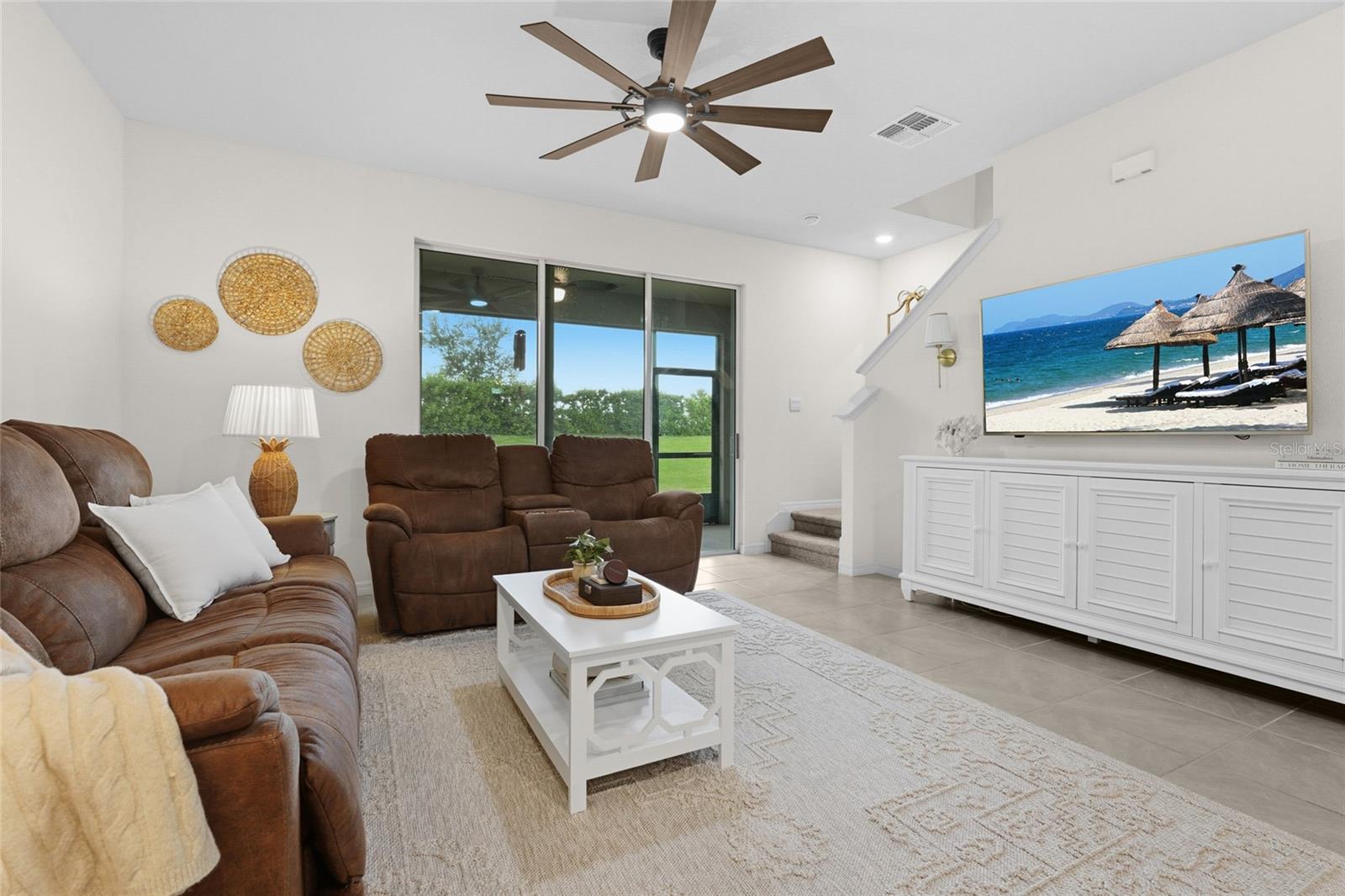 17668 Crescent Moon Loop Property Photo 9