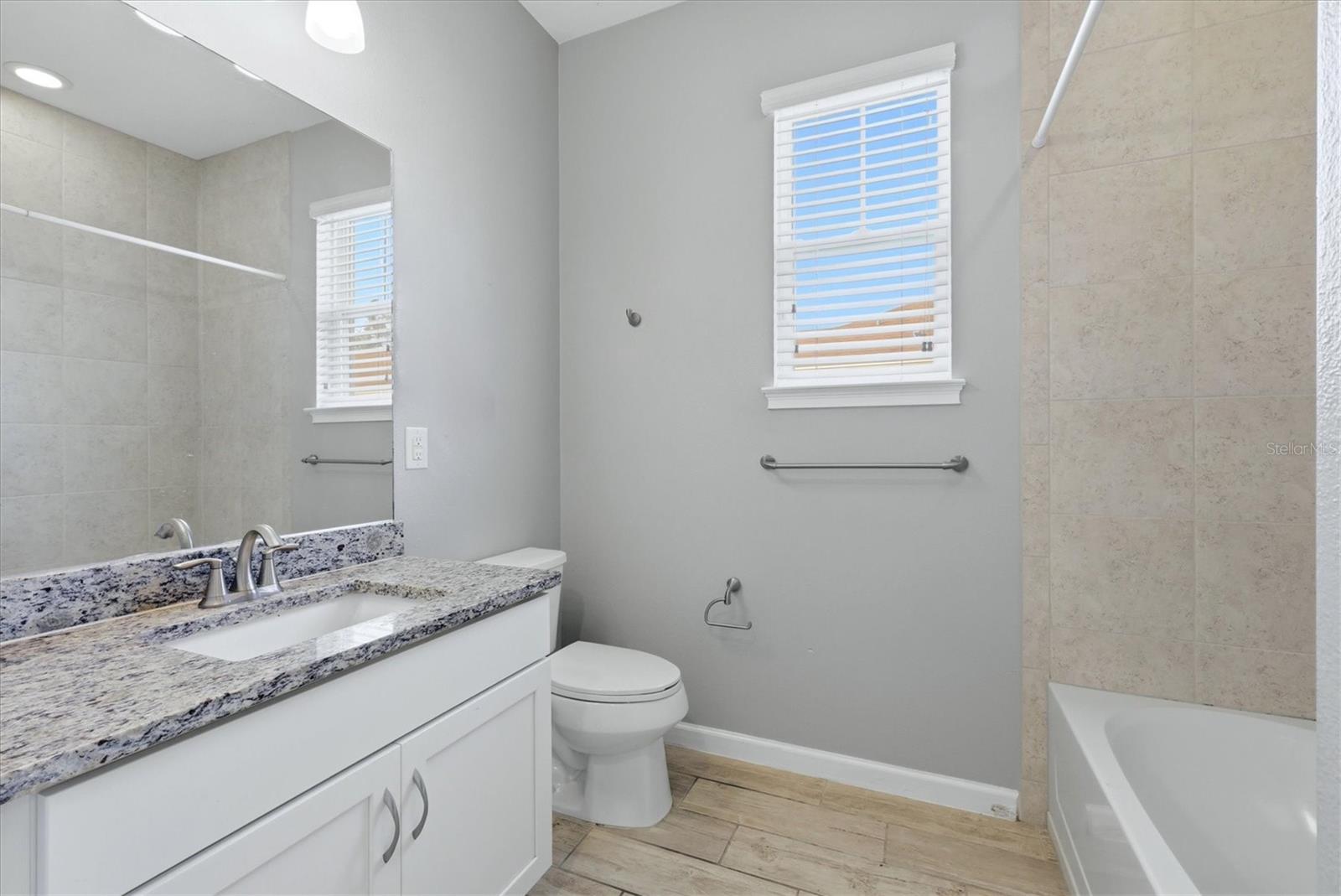 11705 Meadowgate Pl Property Photo 25