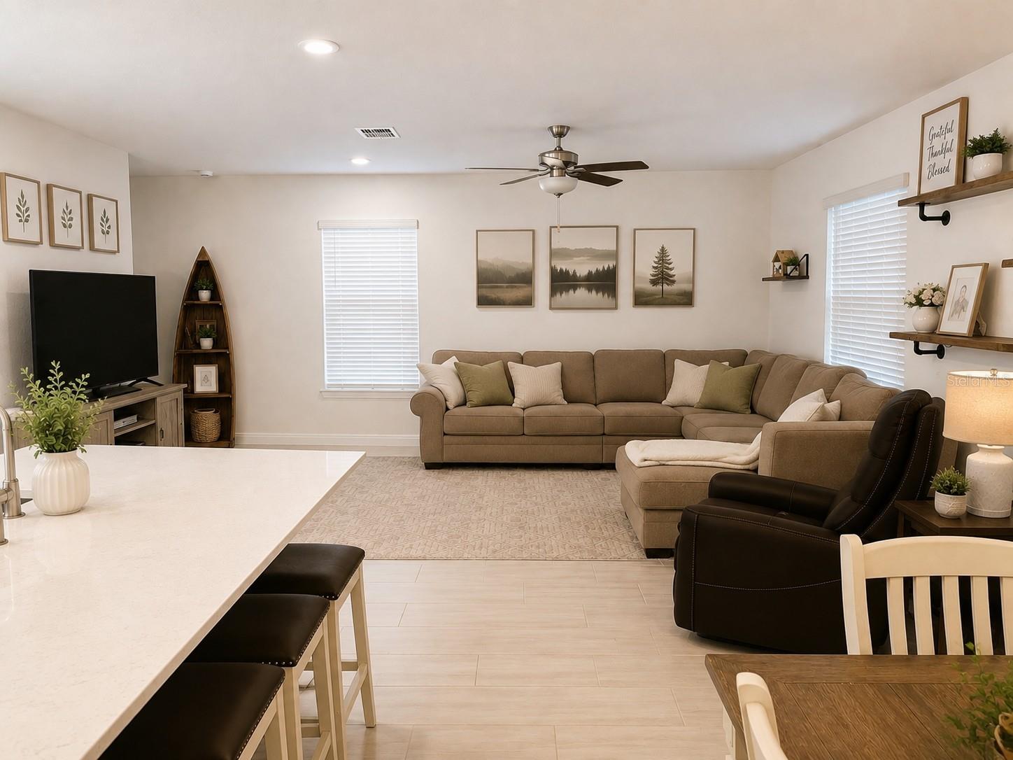 13603 Sunset Sapphire Ct Property Photo 4