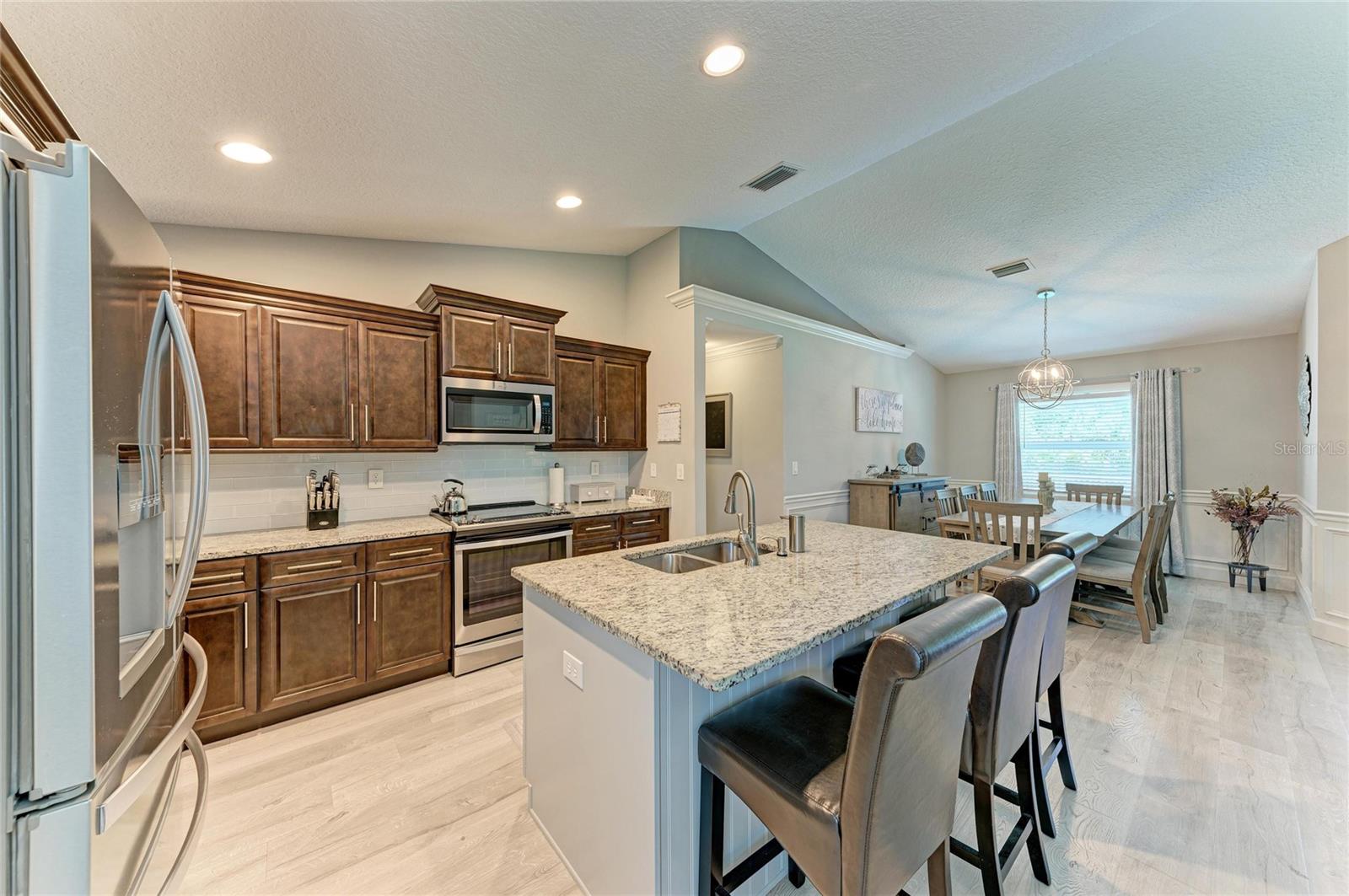 3632 Staghorn Ave Property Photo 8