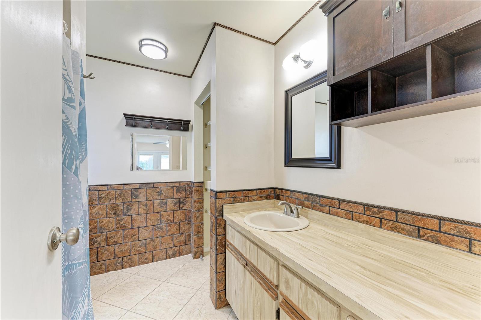 2219 Lockwood Meadows Cir Property Photo 27