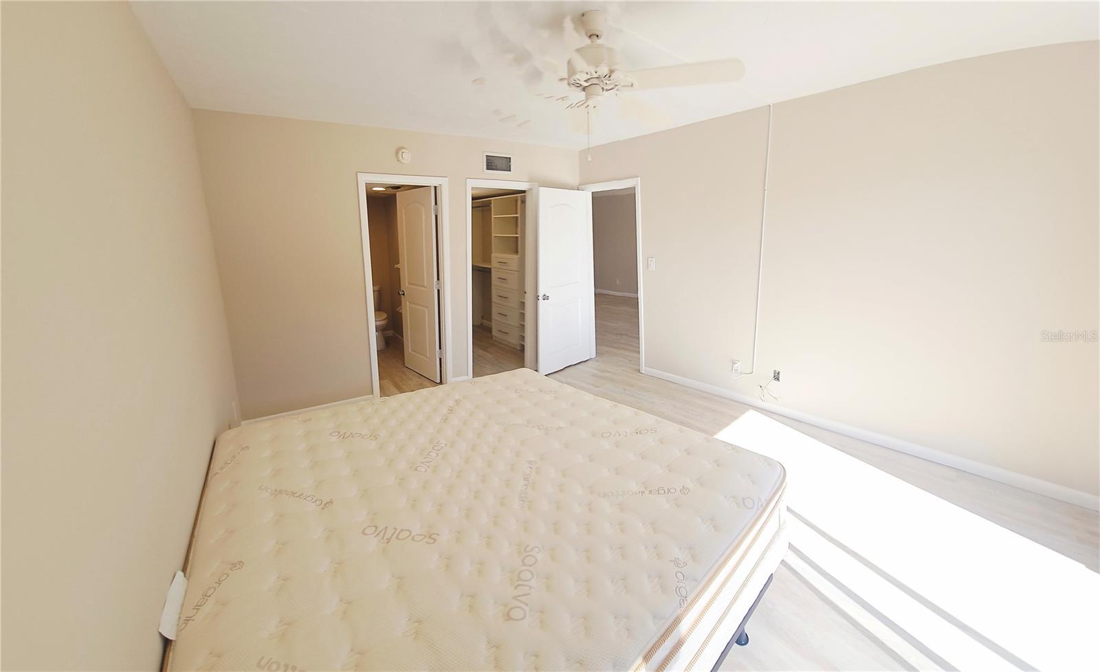 1650 Pine Tree Ln #204 Property Photo 11