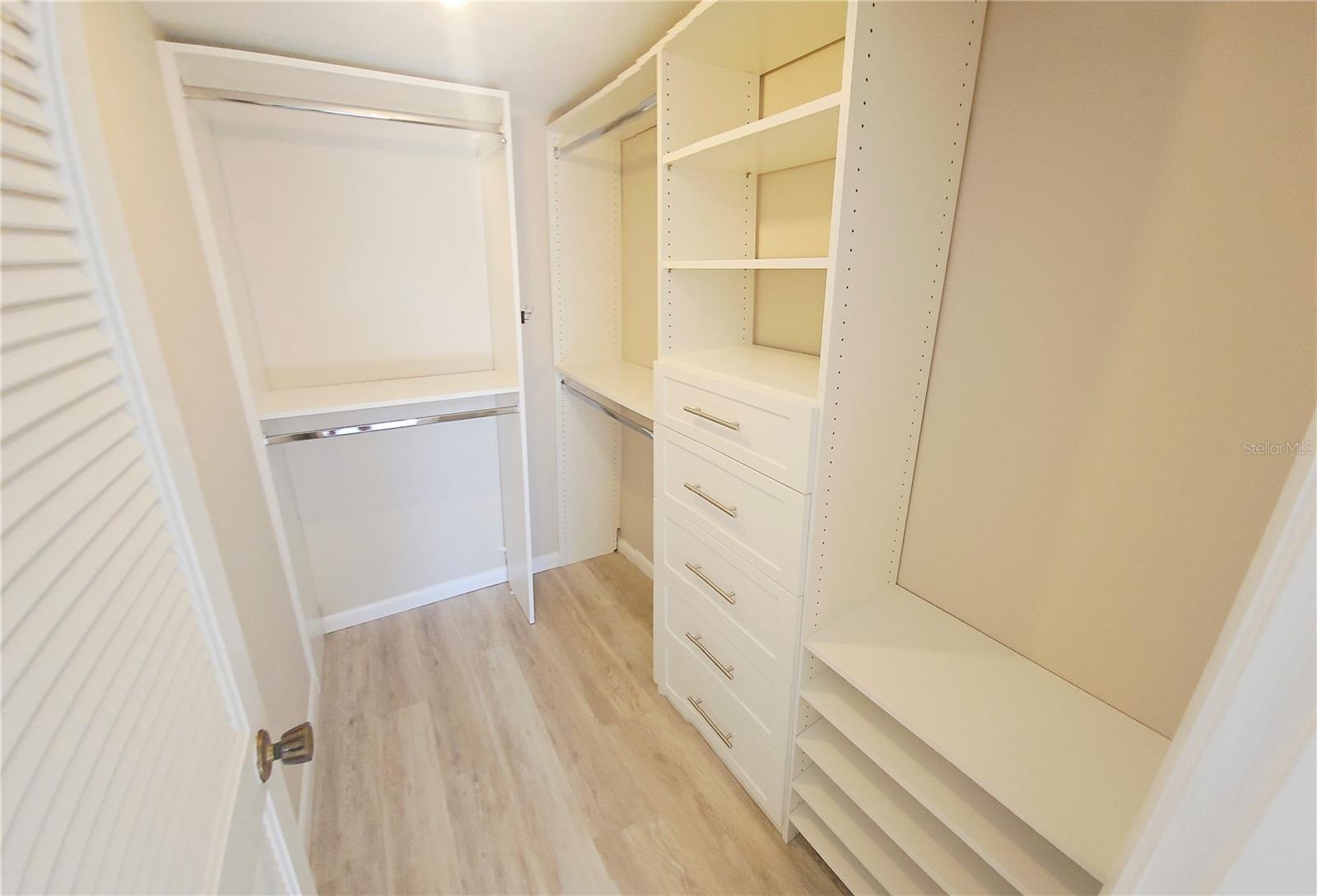 1650 Pine Tree Ln #204 Property Photo 13