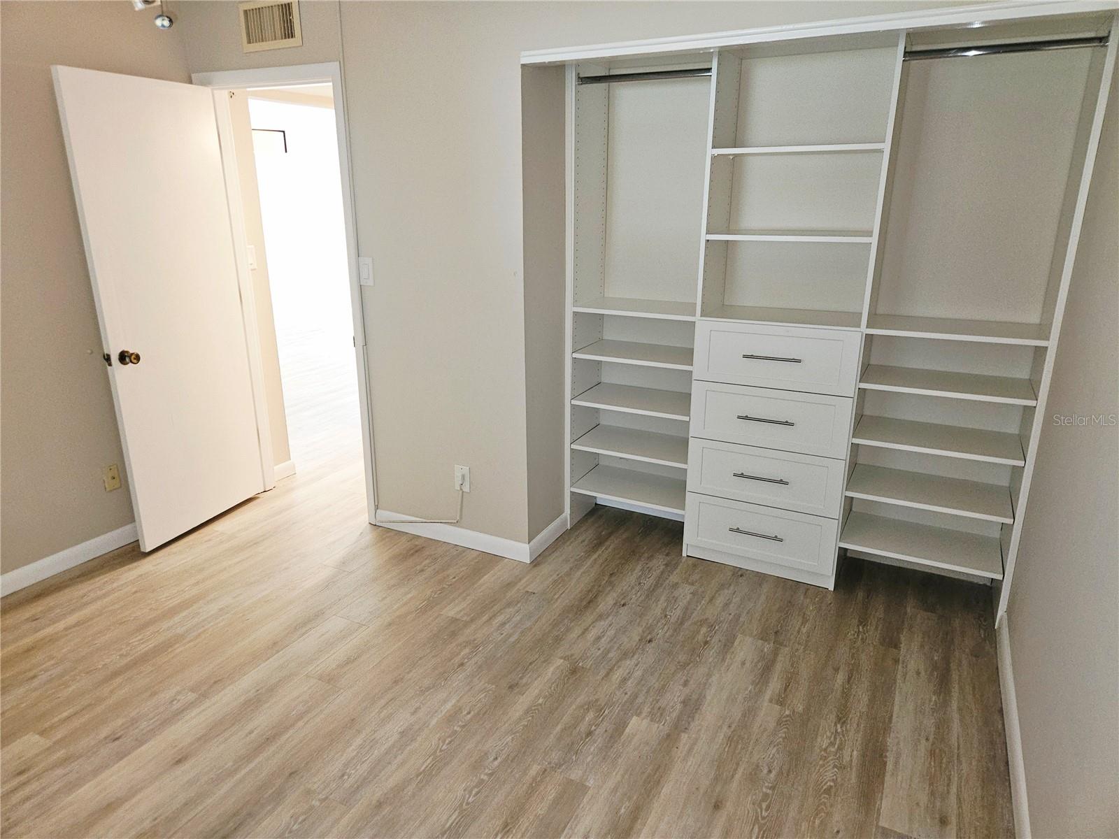 1650 Pine Tree Ln #204 Property Photo 18