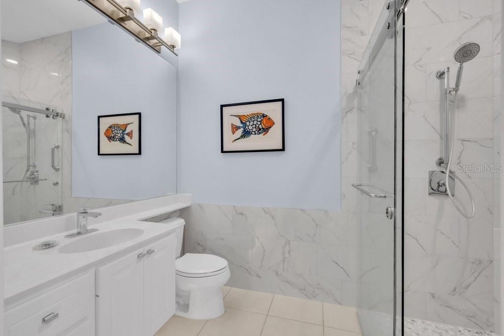 8375 Jesolo Ln Property Photo 14