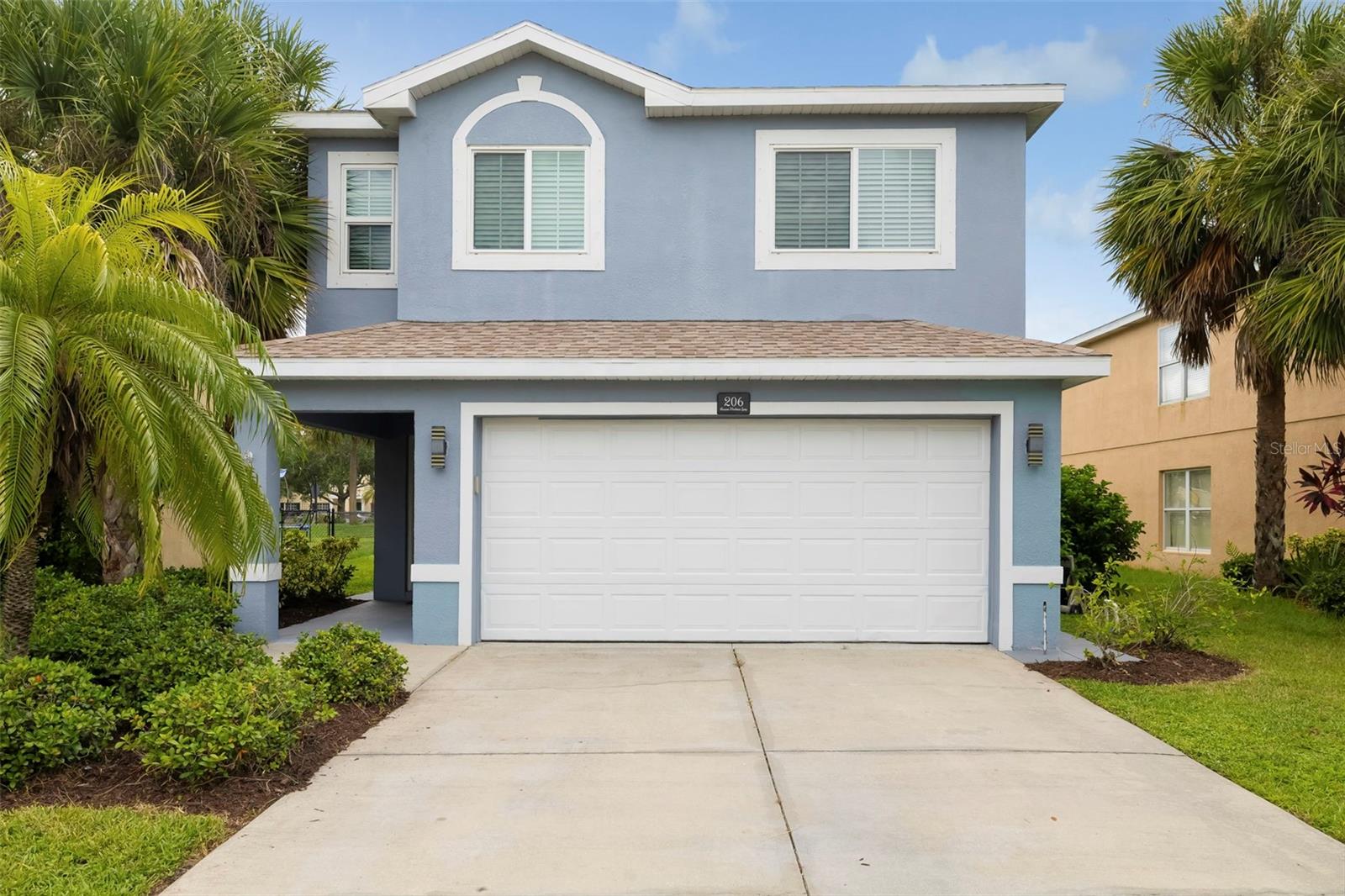 206 Beacon Harbour Loop Property Photo 1