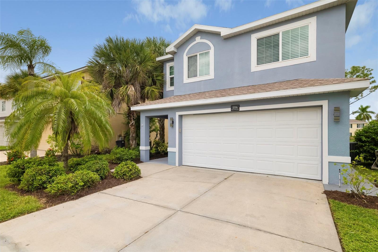 206 Beacon Harbour Loop Property Photo 2
