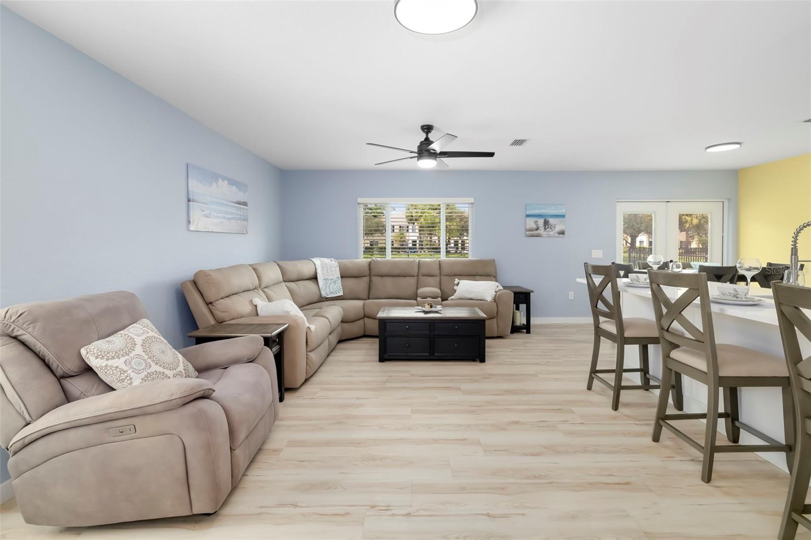 206 Beacon Harbour Loop Property Photo 6