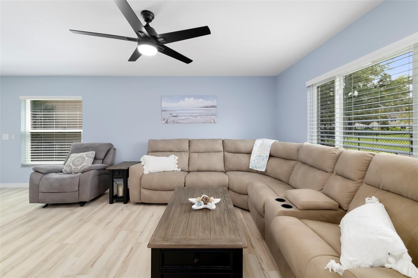 206 Beacon Harbour Loop Property Photo 8