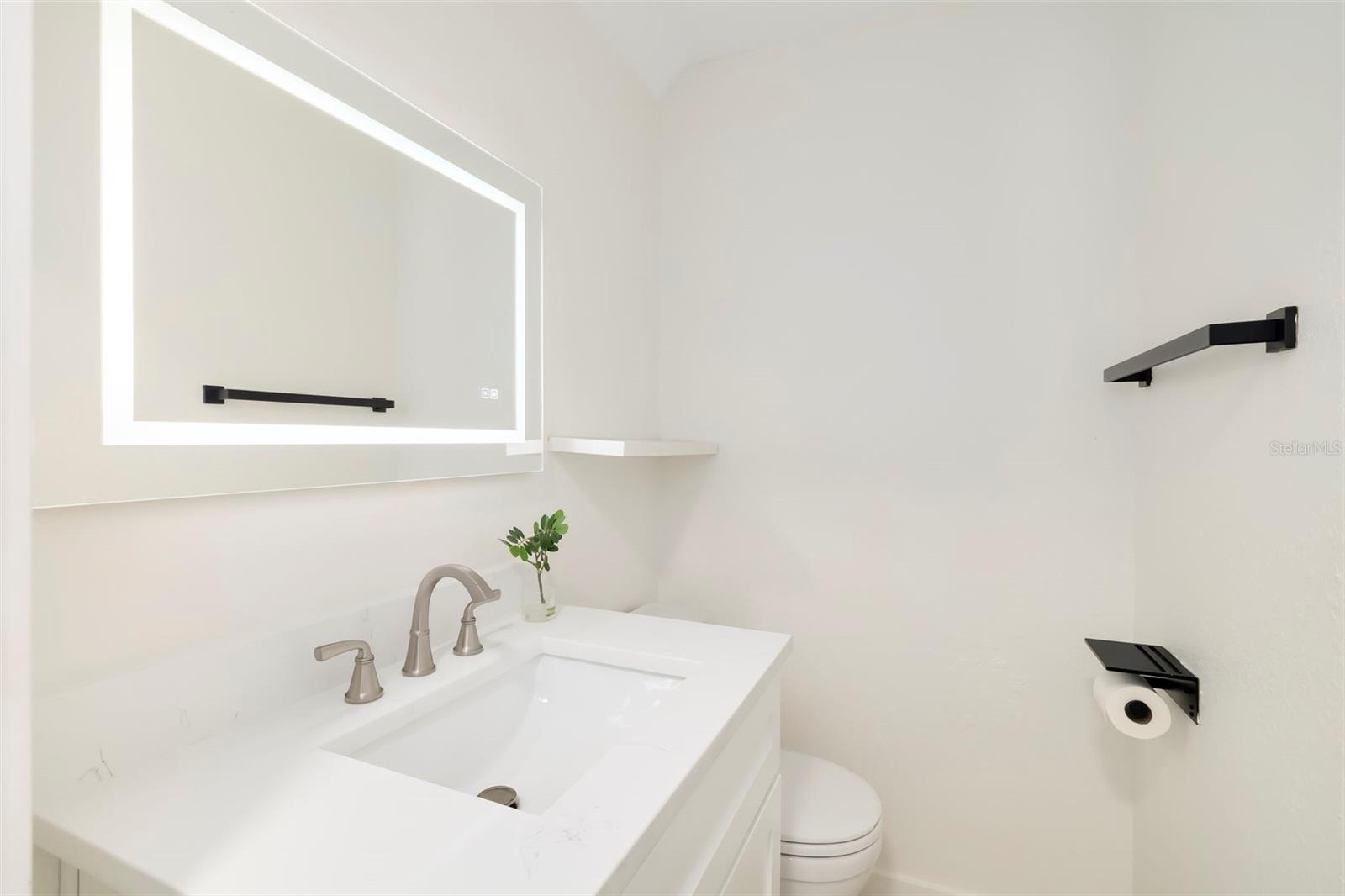 206 Beacon Harbour Loop Property Photo 14