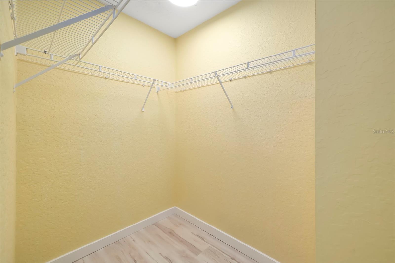 206 Beacon Harbour Loop Property Photo 23