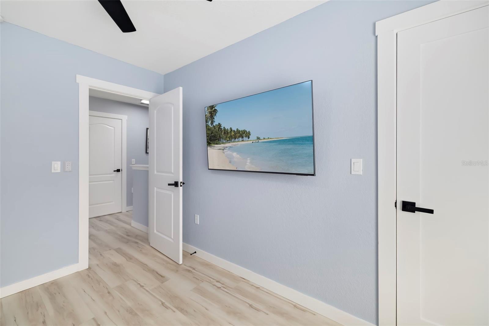 206 Beacon Harbour Loop Property Photo 33