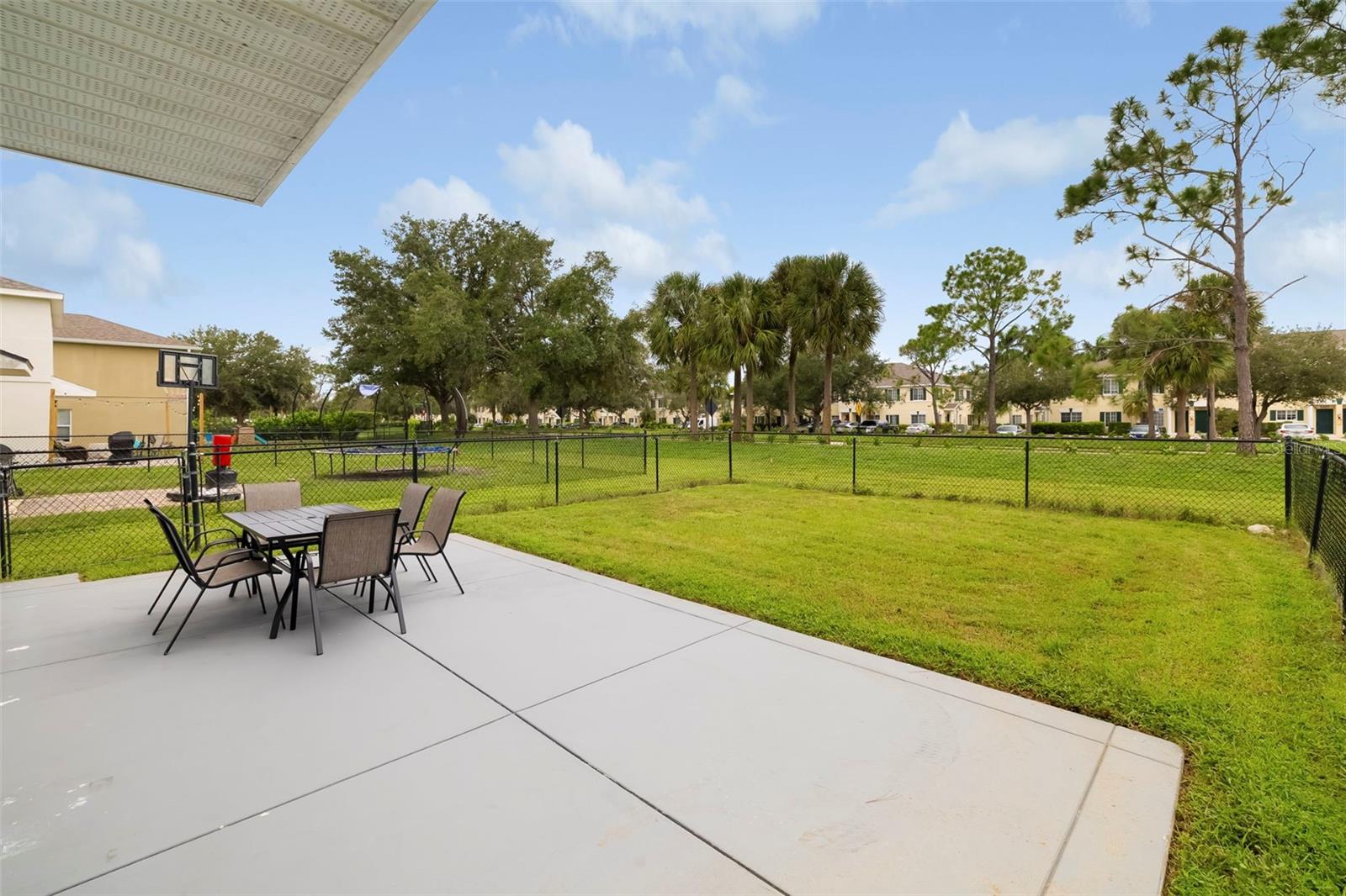 206 Beacon Harbour Loop Property Photo 39