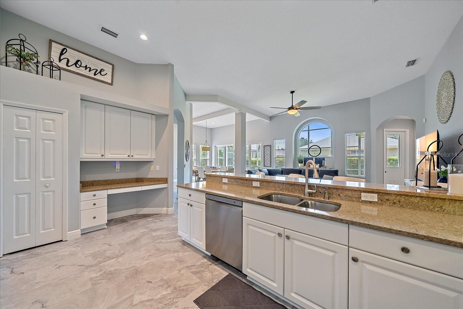 8015 Spring Marsh Dr Property Photo 30