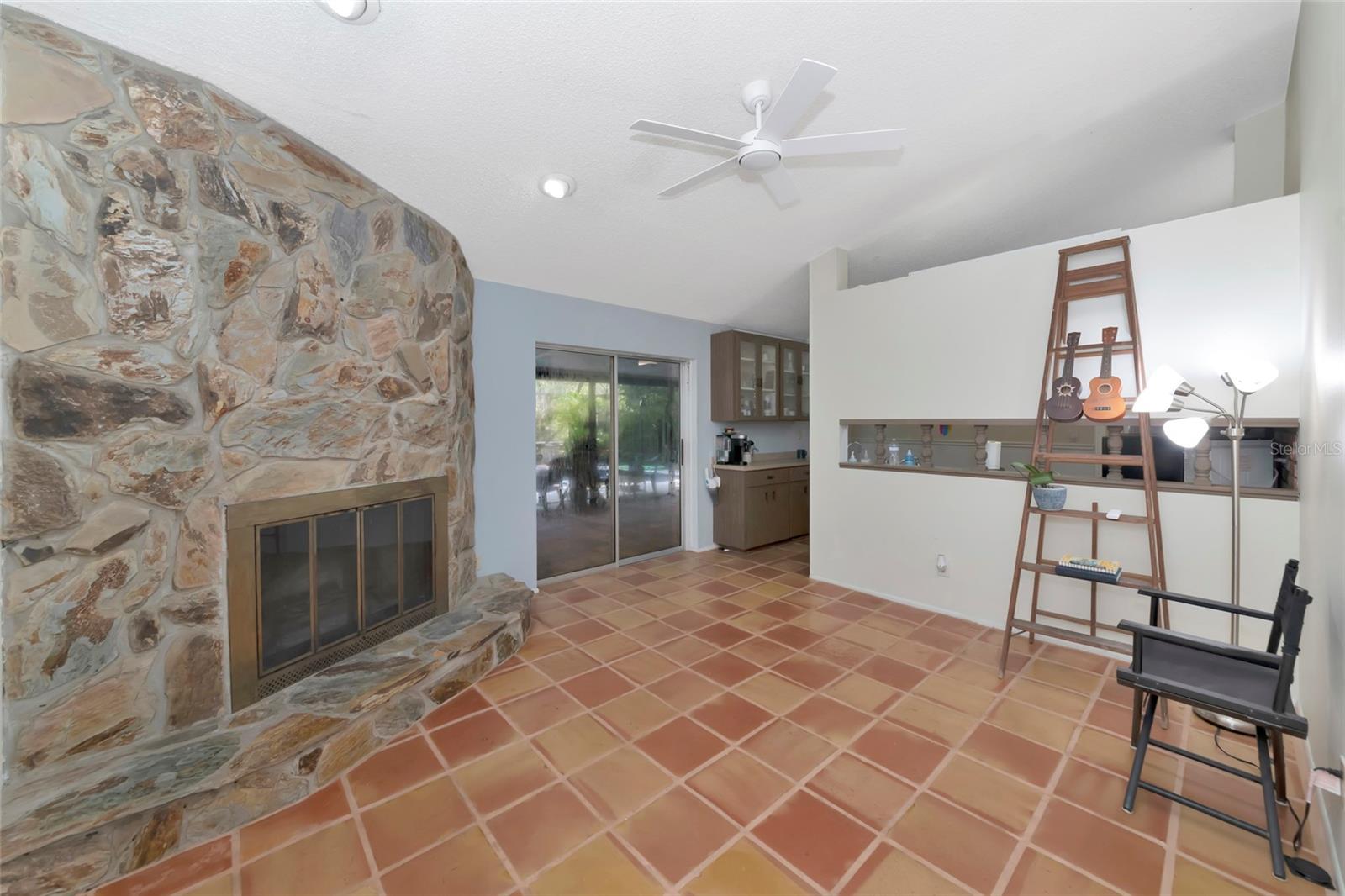 1351 Mustang St Property Photo 8