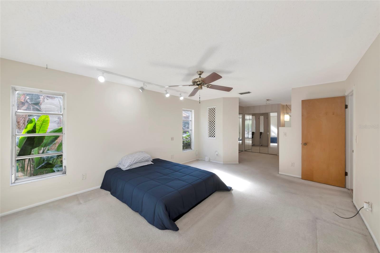 1351 Mustang St Property Photo 44