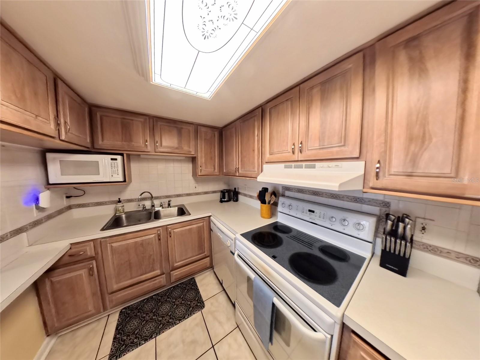 7701 Starkey Rd #436 Property Photo 17